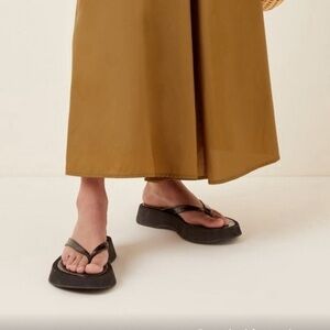 ✨ Staud Tessa Croc-Embossed Leather Platform Thong Sandals Size 40 10